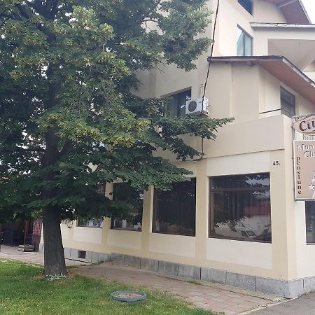 Mon Cheri Drobeta Turnu Severin Exterior photo